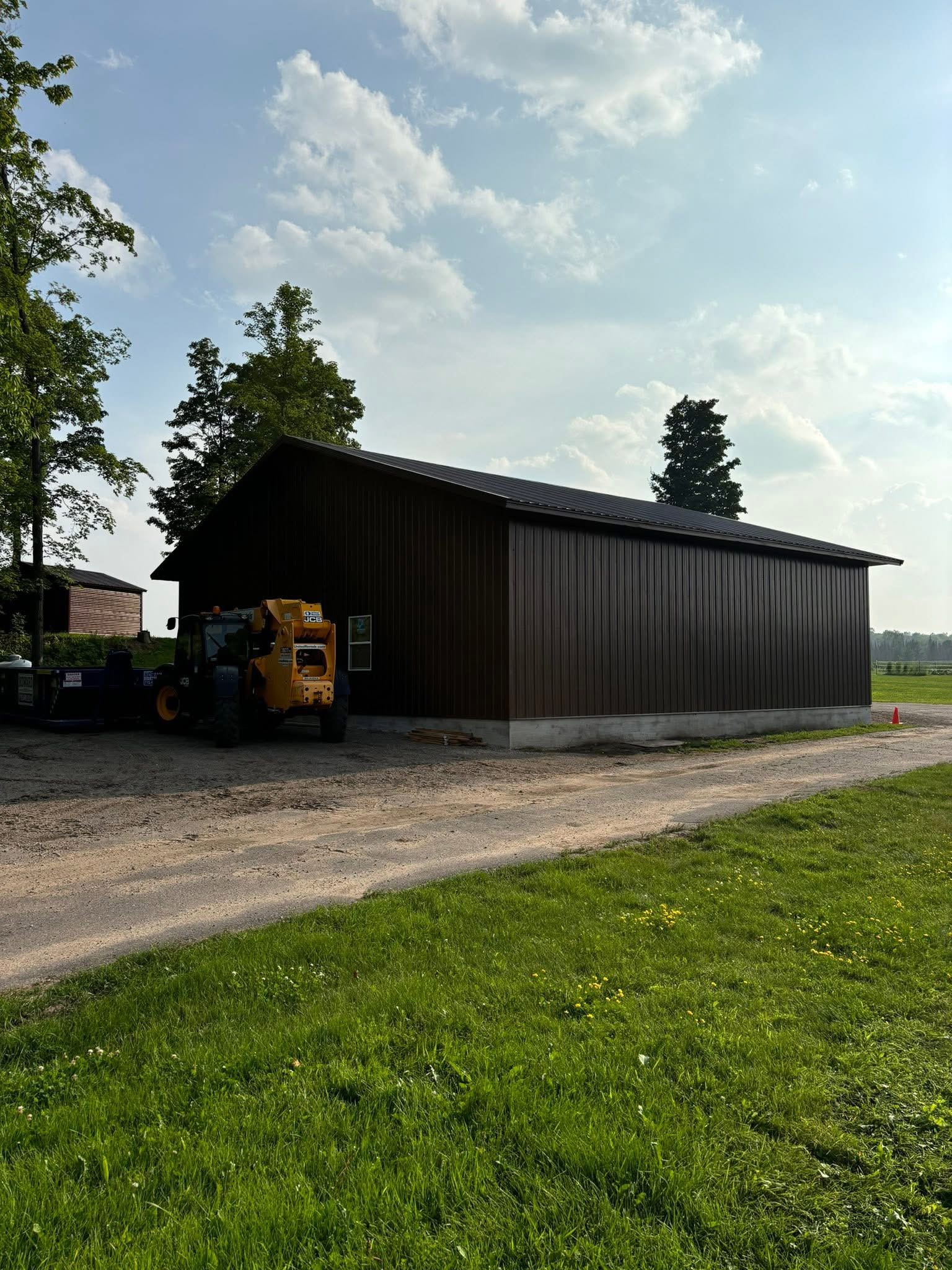 Hollis Construction pole barn project
